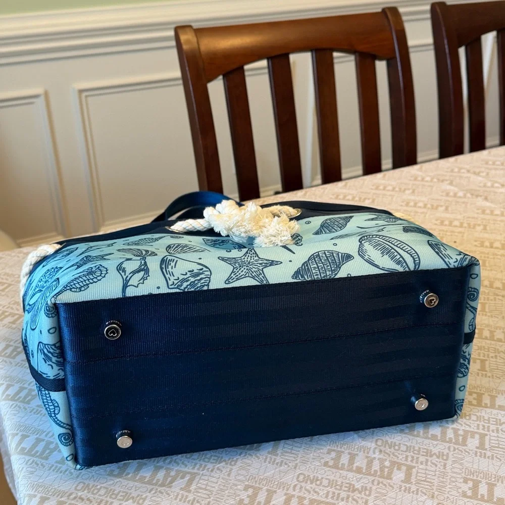 Harveys Seatbelt Seacycle Collection tote💙